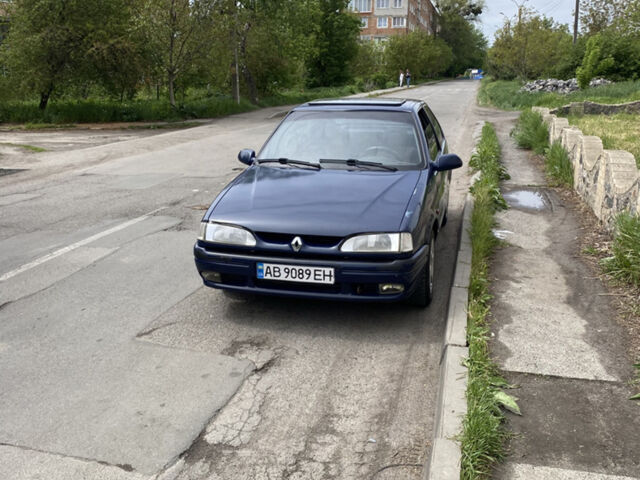 Синий Рено 19, объемом двигателя 1.4 л и пробегом 269 тыс. км за 1000 $, фото 1 на Automoto.ua