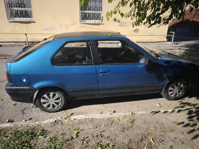 Синий Рено 19, объемом двигателя 0 л и пробегом 250 тыс. км за 1100 $, фото 1 на Automoto.ua