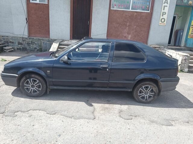 Синий Рено 19, объемом двигателя 1.4 л и пробегом 230 тыс. км за 1500 $, фото 1 на Automoto.ua