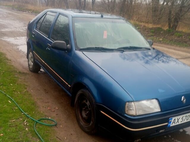Синій Рено 19, об'ємом двигуна 1.7 л та пробігом 0 тис. км за 750 $, фото 1 на Automoto.ua