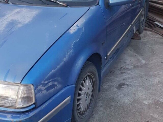 Синий Рено 19, объемом двигателя 1.7 л и пробегом 350 тыс. км за 500 $, фото 1 на Automoto.ua