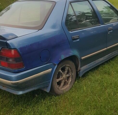 Синий Рено 19, объемом двигателя 0 л и пробегом 300 тыс. км за 973 $, фото 1 на Automoto.ua