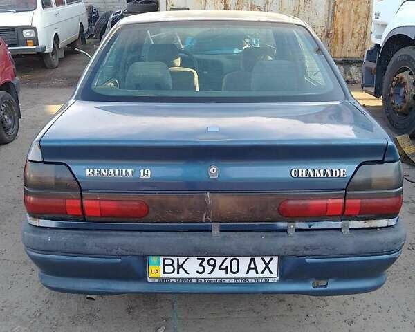Синій Рено 19, об'ємом двигуна 1.6 л та пробігом 250 тис. км за 300 $, фото 1 на Automoto.ua