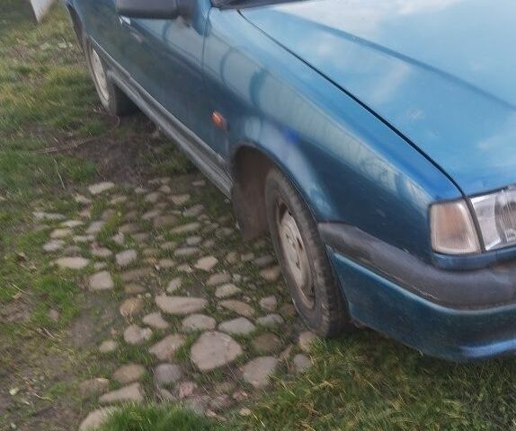 Синій Рено 19, об'ємом двигуна 1.4 л та пробігом 180 тис. км за 1115 $, фото 1 на Automoto.ua