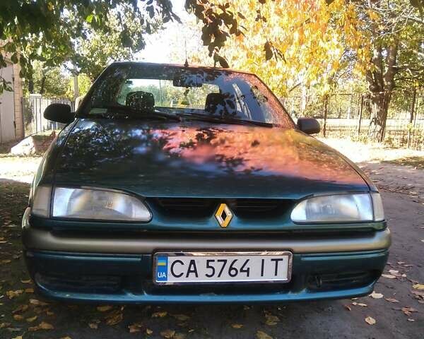 Зеленый Рено 19, объемом двигателя 1.4 л и пробегом 198 тыс. км за 2550 $, фото 1 на Automoto.ua