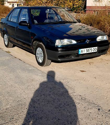 Зелений Рено 19, об'ємом двигуна 1.4 л та пробігом 0 тис. км за 500 $, фото 1 на Automoto.ua