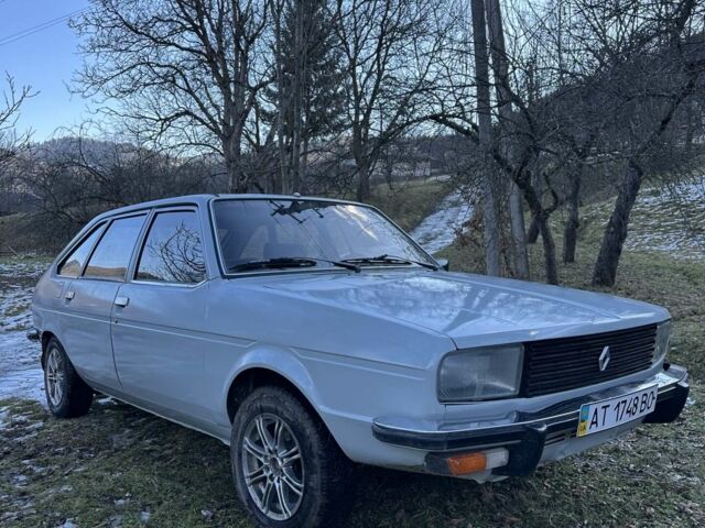 Сірий Рено 20, об'ємом двигуна 2 л та пробігом 175 тис. км за 1100 $, фото 1 на Automoto.ua
