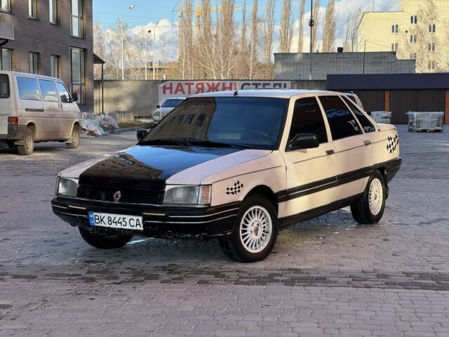 Белый Рено 21, объемом двигателя 0 л и пробегом 307 тыс. км за 999 $, фото 1 на Automoto.ua