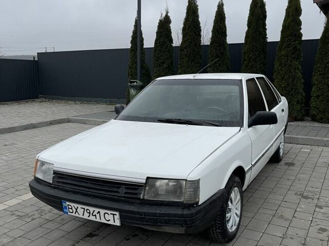 Белый Рено 21, объемом двигателя 1.7 л и пробегом 350 тыс. км за 404 $, фото 1 на Automoto.ua