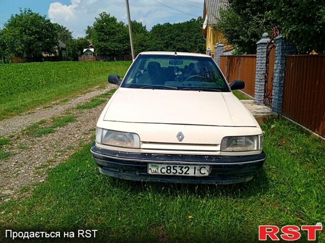 Бежевый Рено 21, объемом двигателя 2.1 л и пробегом 0 тыс. км за 450 $, фото 1 на Automoto.ua