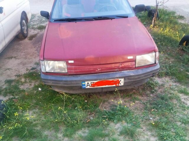 Рено 21 1987 в Каменское - Днепродзержинск на Automoto.ua Красный Рено 21, объемом двигателя 1.7 л и пробегом 1 тыс. км за 721 $, фото 1 на Automoto.ua