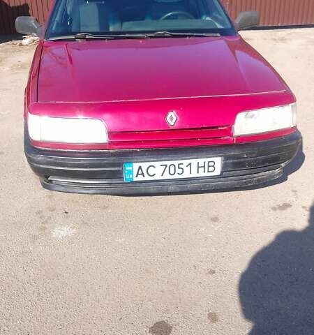 Червоний Рено 21, об'ємом двигуна 1.7 л та пробігом 345 тис. км за 700 $, фото 1 на Automoto.ua