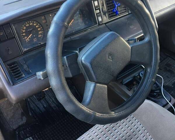 Рено 21, объемом двигателя 0 л и пробегом 200 тыс. км за 400 $, фото 1 на Automoto.ua
