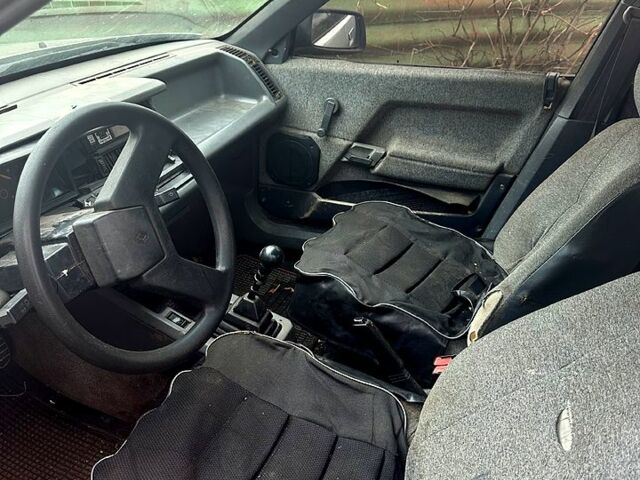 Рено 21, об'ємом двигуна 20 л та пробігом 0 тис. км за 350 $, фото 1 на Automoto.ua