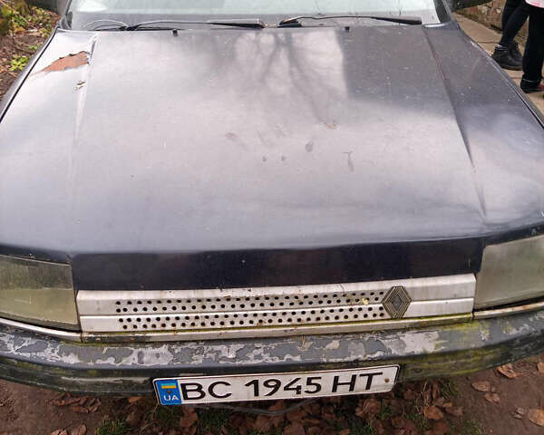 Рено 21, об'ємом двигуна 1.7 л та пробігом 300 тис. км за 330 $, фото 1 на Automoto.ua
