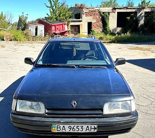 Рено 21, объемом двигателя 1.7 л и пробегом 231 тыс. км за 840 $, фото 1 на Automoto.ua