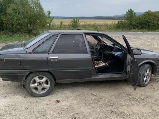 Серый Рено 21, объемом двигателя 2 л и пробегом 358 тыс. км за 552 $, фото 1 на Automoto.ua