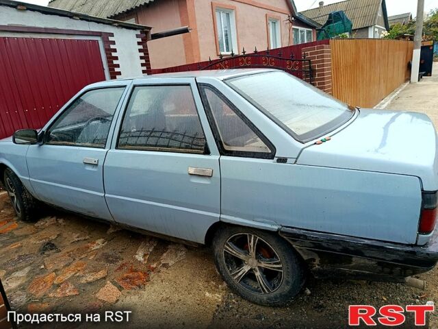 Серый Рено 21, объемом двигателя 1.7 л и пробегом 0 тыс. км за 500 $, фото 1 на Automoto.ua