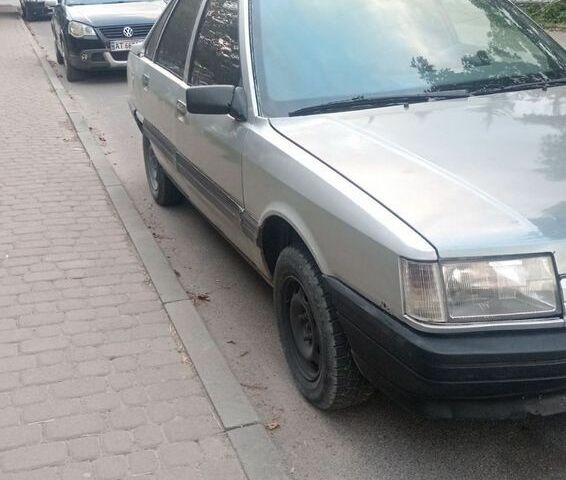 Серый Рено 21, объемом двигателя 1.7 л и пробегом 1 тыс. км за 900 $, фото 1 на Automoto.ua