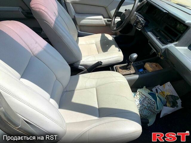Серый Рено 21, объемом двигателя 1.7 л и пробегом 300 тыс. км за 950 $, фото 1 на Automoto.ua