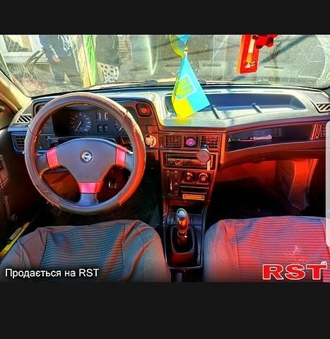 Серый Рено 21, объемом двигателя 2 л и пробегом 350 тыс. км за 555 $, фото 1 на Automoto.ua