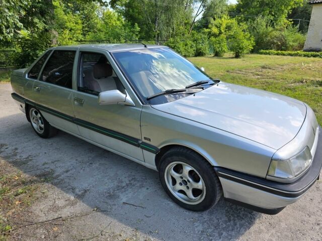 Серый Рено 21, объемом двигателя 1.7 л и пробегом 300 тыс. км за 1200 $, фото 1 на Automoto.ua