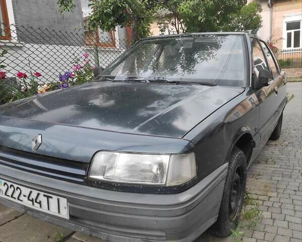 Синий Рено 21, объемом двигателя 1.7 л и пробегом 200 тыс. км за 1300 $, фото 1 на Automoto.ua