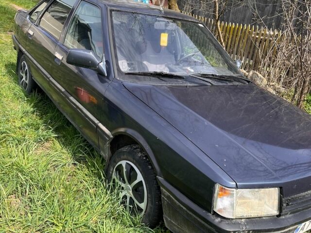 Синий Рено 21, объемом двигателя 1.72 л и пробегом 300 тыс. км за 650 $, фото 1 на Automoto.ua
