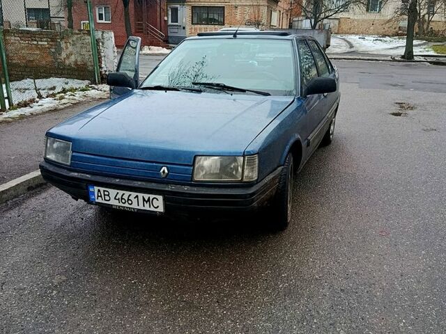 Синий Рено 21, объемом двигателя 1.7 л и пробегом 144 тыс. км за 1400 $, фото 1 на Automoto.ua