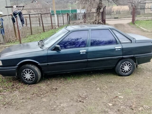 Синий Рено 21, объемом двигателя 1.7 л и пробегом 289 тыс. км за 710 $, фото 1 на Automoto.ua