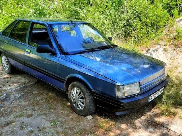 Синій Рено 21, об'ємом двигуна 1.7 л та пробігом 200 тис. км за 1500 $, фото 1 на Automoto.ua