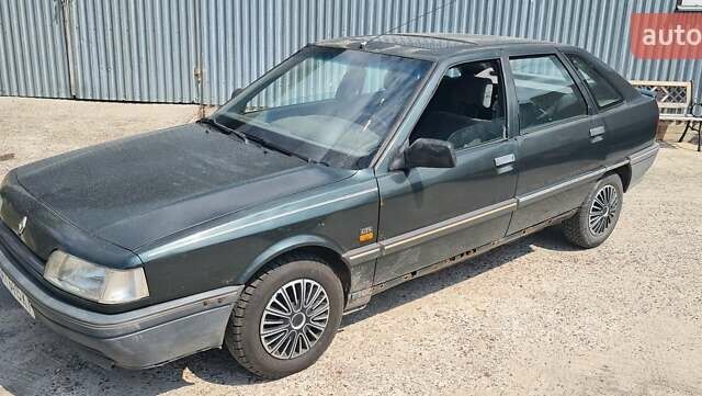 Зеленый Рено 21, объемом двигателя 1.7 л и пробегом 227 тыс. км за 400 $, фото 1 на Automoto.ua