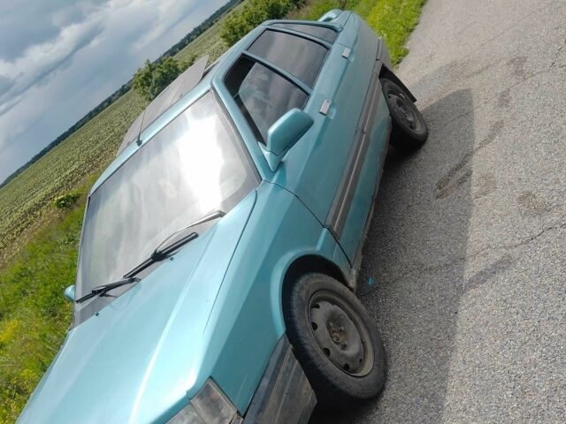 Зеленый Рено 21, объемом двигателя 1 л и пробегом 384 тыс. км за 670 $, фото 1 на Automoto.ua