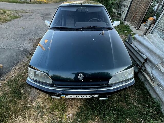 Рено 25, объемом двигателя 2.2 л и пробегом 320 тыс. км за 950 $, фото 1 на Automoto.ua