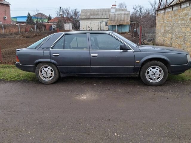 Сірий Рено 25, об'ємом двигуна 0 л та пробігом 280 тис. км за 1000 $, фото 1 на Automoto.ua