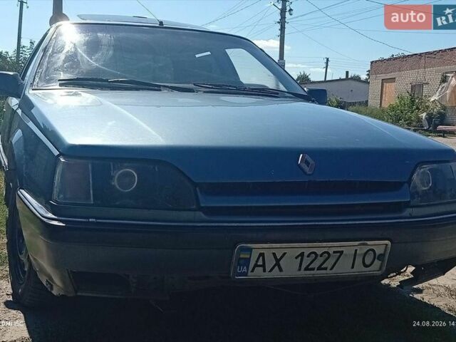 Синій Рено 25, об'ємом двигуна 2 л та пробігом 999 тис. км за 700 $, фото 1 на Automoto.ua