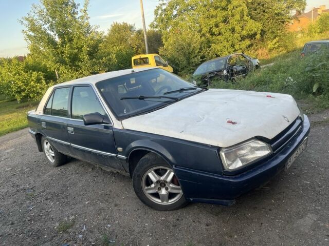 Синий Рено 25, объемом двигателя 2.2 л и пробегом 280 тыс. км за 450 $, фото 1 на Automoto.ua