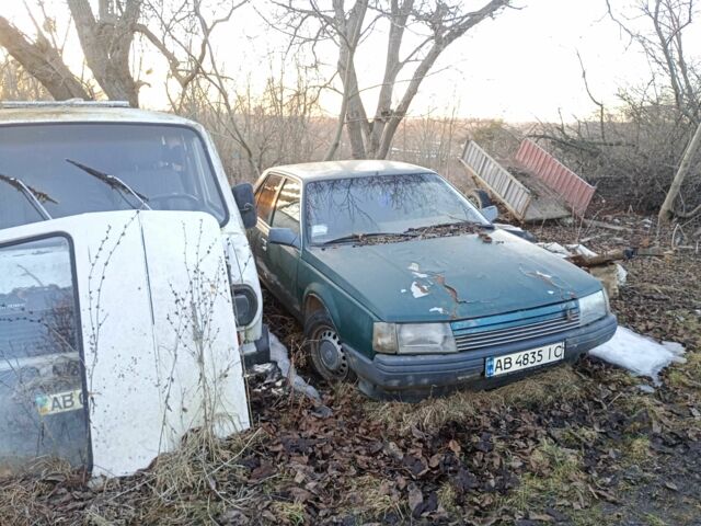 Зеленый Рено 25, объемом двигателя 2.2 л и пробегом 500 тыс. км за 343 $, фото 1 на Automoto.ua