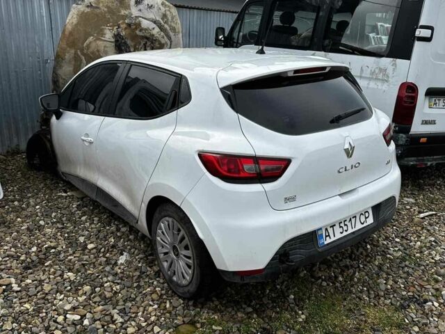 Белый Рено 4, объемом двигателя 1 л и пробегом 160 тыс. км за 1121 $, фото 1 на Automoto.ua