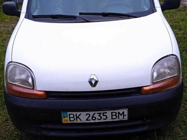 Білий Рено 4, об'ємом двигуна 1.5 л та пробігом 183 тис. км за 2600 $, фото 1 на Automoto.ua