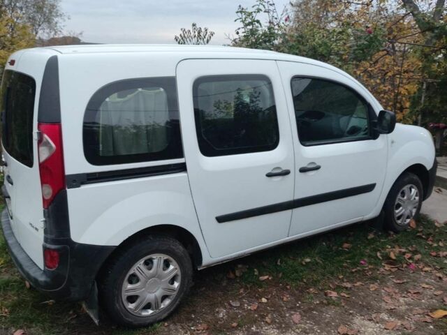 Белый Рено 4, объемом двигателя 1.5 л и пробегом 300 тыс. км за 4700 $, фото 1 на Automoto.ua