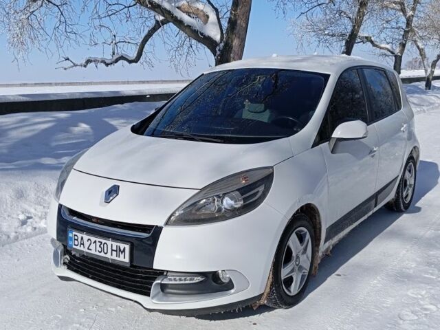 Білий Рено 4, об'ємом двигуна 1.5 л та пробігом 205 тис. км за 6900 $, фото 1 на Automoto.ua