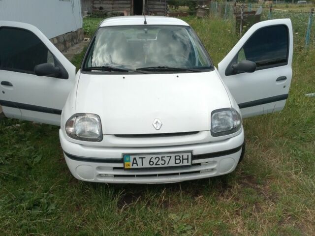 Білий Рено 4, об'ємом двигуна 1.4 л та пробігом 370 тис. км за 1650 $, фото 1 на Automoto.ua