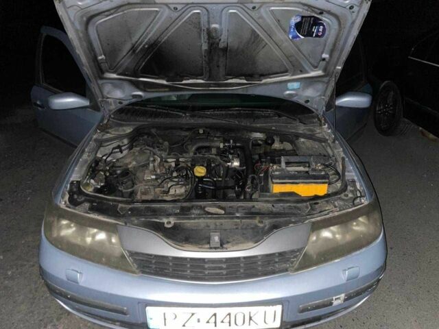Белый Рено 4, объемом двигателя 0 л и пробегом 120 тыс. км за 1000 $, фото 1 на Automoto.ua