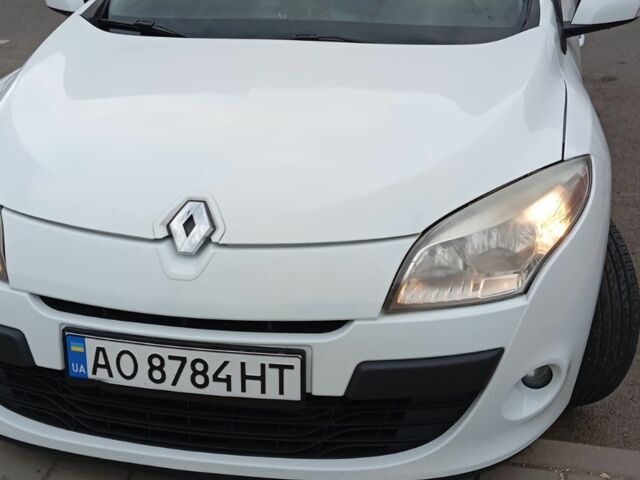 Белый Рено 4, объемом двигателя 1.5 л и пробегом 260 тыс. км за 6500 $, фото 1 на Automoto.ua