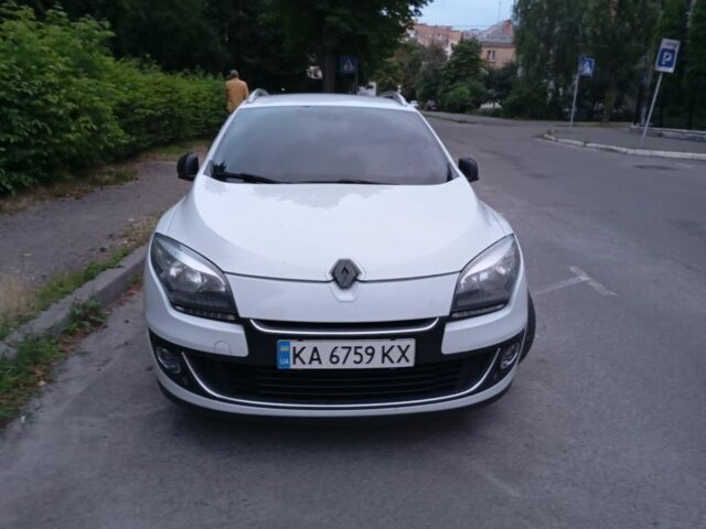 Белый Рено 4, объемом двигателя 1.5 л и пробегом 277 тыс. км за 8013 $, фото 1 на Automoto.ua