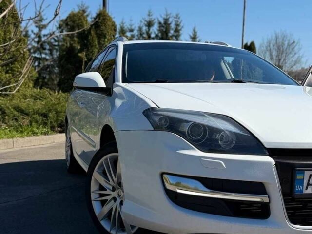 Белый Рено 4, объемом двигателя 1.5 л и пробегом 336 тыс. км за 10200 $, фото 1 на Automoto.ua