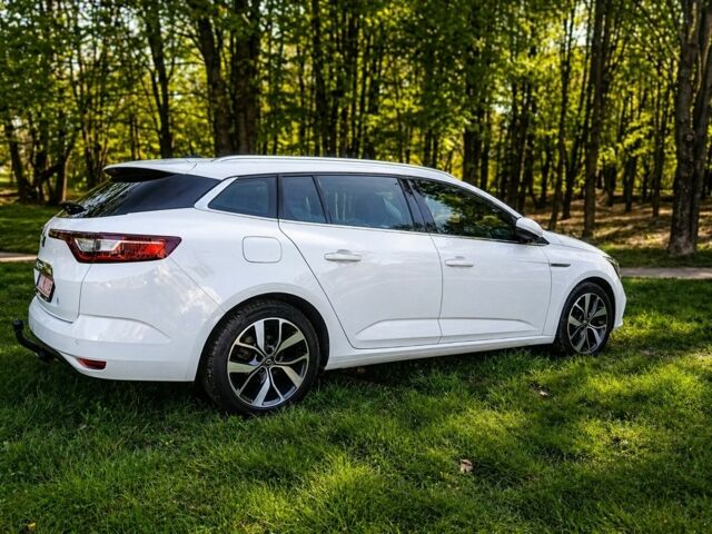Белый Рено 4, объемом двигателя 0 л и пробегом 246 тыс. км за 14600 $, фото 1 на Automoto.ua