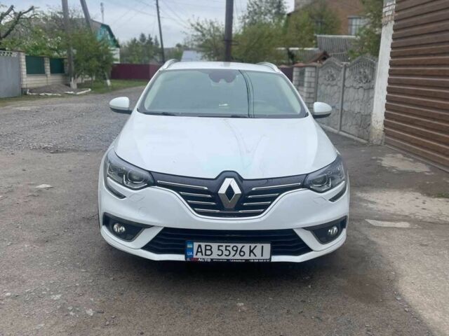 Белый Рено 4, объемом двигателя 1.5 л и пробегом 205 тыс. км за 11500 $, фото 1 на Automoto.ua