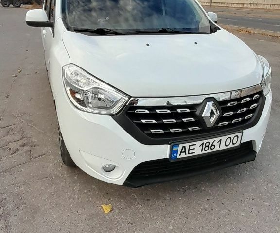 Белый Рено 4, объемом двигателя 1.5 л и пробегом 170 тыс. км за 11600 $, фото 1 на Automoto.ua